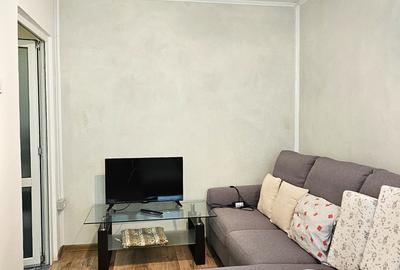 Apartament 2 camere,parter+balcon mare+boxa in proprietate,zona Scoala nr.8 P.Nt - 9