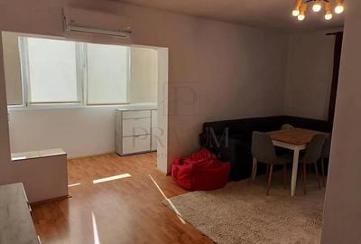 Apartament cu 2 camere semidecomandat, mobilat în Dâmbovița