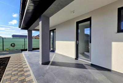 Casa la cheie langa Dealul Lempes – Parter, 523 mp teren, Sanpetru - 1