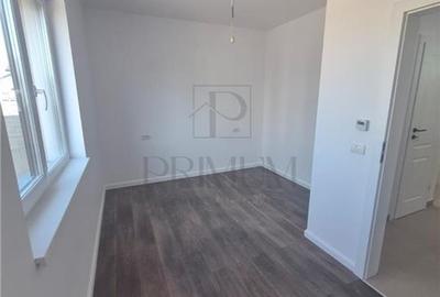 Duplex superb - zona foarte buna - toate utilitatile - gata de mutat - 15