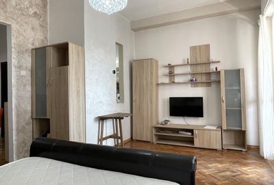 Apartament Calea Victoriei nr 208, risc 1, vedere stradala. - 1