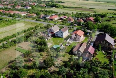Casă spațioasă în Frumușeni, cu teren generos de 1200 mp - 3