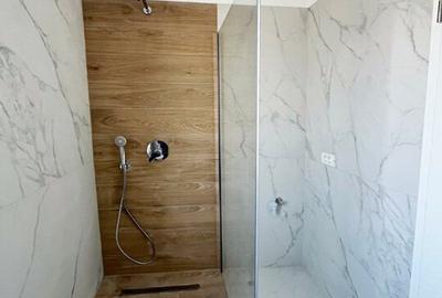 DUPLEX IN ZONA CENTRALA IN COVACI LA  158.000 EURO - COMISION 0 - 3