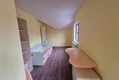 Casa de vanzare individuala cu garaj in Bucium - 6