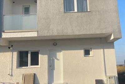 Dobroesti | Bd. Nordului | Casa 4 Camere | 3x Dormitoare | Curte 150 Mp - 1