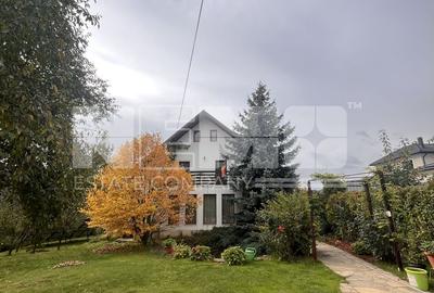 Casă/Vila + Teren 13 Ari de Vânzare |Lisaura/Suceava I 259.999 Euro - 1