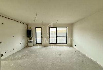 Apartament cu 3 camere semidecomandat în Zorilor