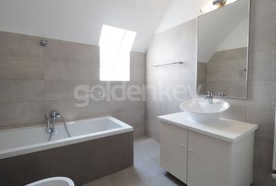 Vilă cu 7 camere si piscina exclusiva langa British School - 21