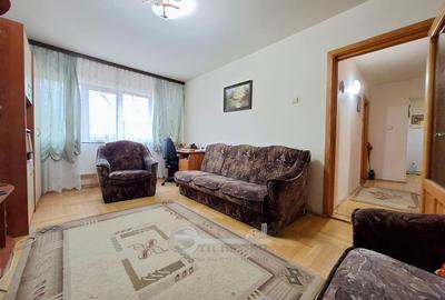 Liber, apartament 3 camere, Nicolina 2, baie cu geam, 60 mp utili - 2