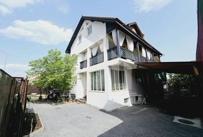 Casă individuală cu 5 camere în Cetate