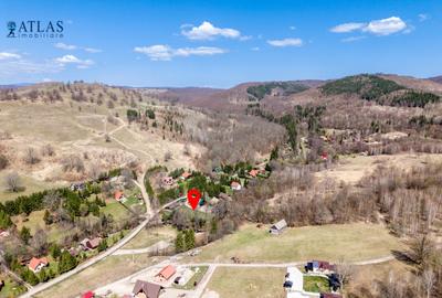 Vile turistice, locație montană superbă, la marginea pârâului,  2600 mp teren - 37