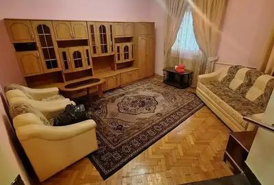 Casă cu 6 camere în Berceni