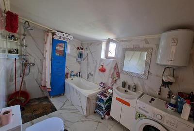 Casa cu 3 camere in centrul comunei Salard - 12