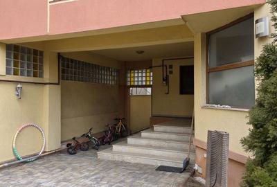 Faleza Nord-etaj in vila| 3 camere - 100mp |2 terase | mobilat, utilat - 2