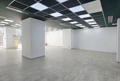 Spatiu comercial la bulevard, 250 mp, 1 minut de Piata Victoriei, vad intens - 2