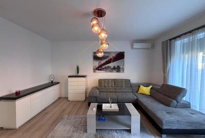 Apartament cu 3 camere decomandat, mobilat în Dumbrăvița
