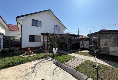 Casă individuală cu 5 camere în Valu lui Traian