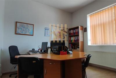 Vanzare apartament spatios 3 camere, Ploiesti Central