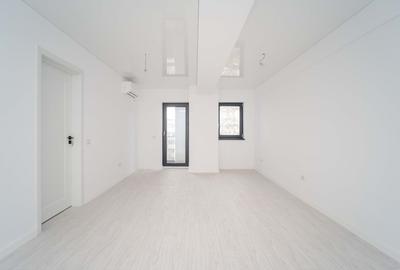 Garsonieră decomandată în Nicolina