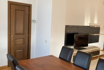 Particular inchiriez apartament lux zona centrala - 15