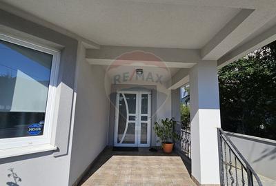 Casă / Vilă de lux cu 8 camere de vânzare in Obcini, Suceava - 6