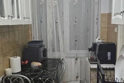 Apartament cu 2 camere semidecomandat, mobilat în Bălcescu