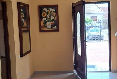 Casa spatioasa cu curte si gradina, Orasul Avrig - 14