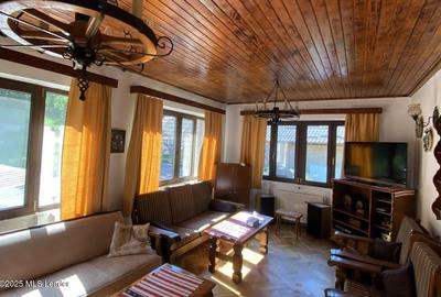 Bran - Casa pe strada Valea Portii, 223 mp, 4 dormitoare, teren 320 mp - 3