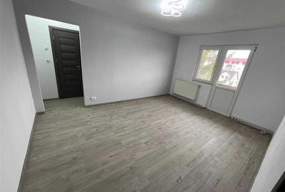 Apartament 2 camere cu balcon zona Ciresica - 1