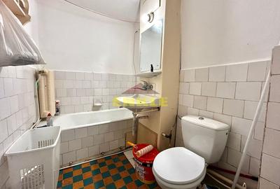 De vanzare apartament cu 2 camere, zona Capat 1. - 9