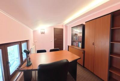Spațiu ideal firmă – 5 camere, curte, zonă ultracentrală - 5