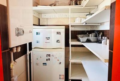 Vand apartament 3 camere IC Frimu in IFR, strada Nae Leonard, Bloc R - 15