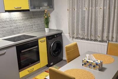 Direct proprietar vând apartament 3 camere - 1