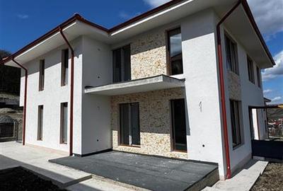 Casa Tip Duplex parter+etaj,120 mp utili,400 mp de teren, situata in Chinteni! - 3