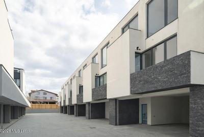 Iancu Nicolae - Vila high-end pe malul lacului, Gradina cu Ponton - 34