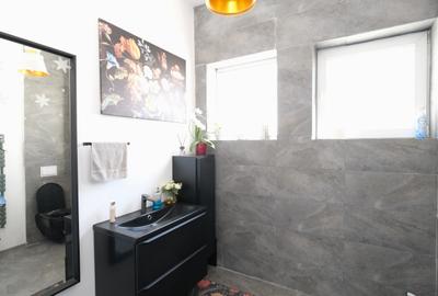 Vanzare Ultracentral orasul Piatra Neamt compus din 3000 mp teren si 4 cladiri - 8