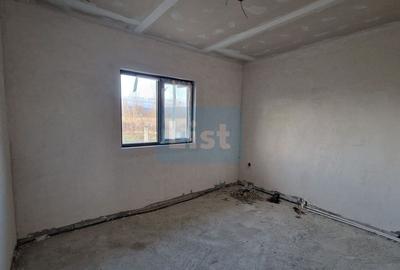 Casa de vanzare, Catalina, 3 dormitoare, 9 ari Comision 0% - 5