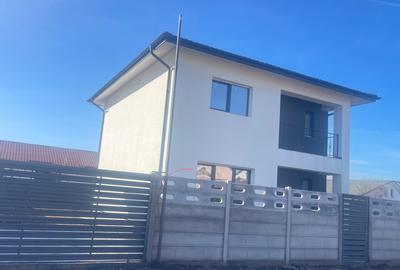 Casă individuală cu 4 camere în Berceni