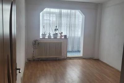 Apartament 3 camere semidecomandat, zona Neagoe Voda - 2