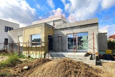 Casă / Vilă cu 5 camere de vânzare în zona Kamsas Constanta - 1