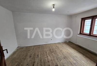 Casa de vanzare teren 412 mp garaj Terezian Sibiu COMISION 0 - 33