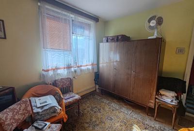 Apartament 2 camere liber la vanzare zona Astra - Planete - 5