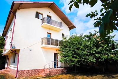 Proprietar vând casă spațioasă în Otopeni, cu acces direct DN1 - 1