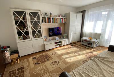 Apartament cu 2 camere decomandat în Între Lacuri