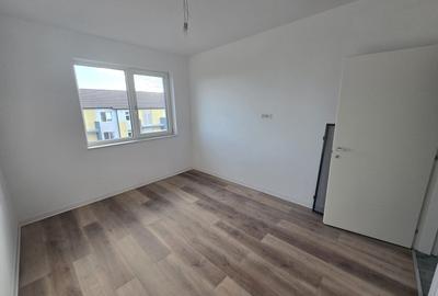Finisat la cheie. Disponibil imediat. Boxa. La asfalt. - 6
