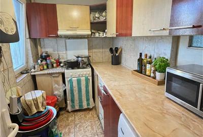 Apartament 2 camere decomandat-Podu Ros-etaj 3-bloc fara risc - 2