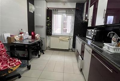 Vanzare apartament 4 camere decomandat Marasti zona FSEGA Aurel Vlaicu, Cluj-Nap - 1