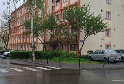 PROPRIETAR- Vand apartament 2 camere - 4