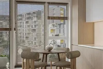 Apartament cu 3 camere decomandat în Lipovei