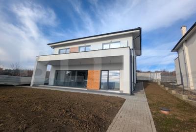 Casă individuală cu 4 camere în Chinteni